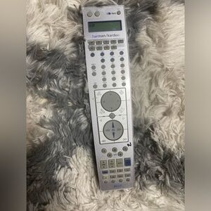 Genuine original OEM Harmon/Kardon Remote Control AVR 630